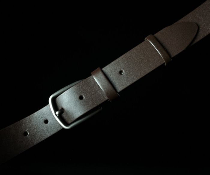 Чоловічий шкіряний ремінь великого розміру Kremen коричневий (класична пряжка)