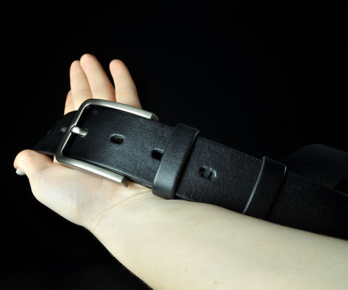 Чоловічий шкіряний ремінь преміум Kremen чорний 4 см (класична пряжка)