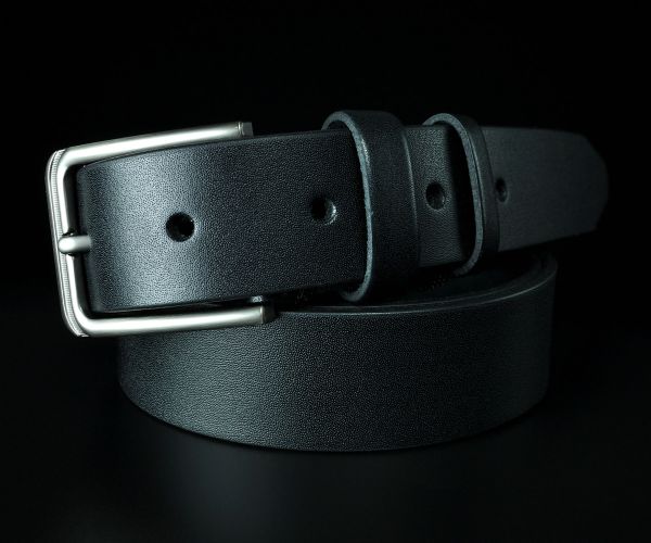 Чоловічий шкіряний ремінь чорний гладкий 3,5 см (класична пряжка нікель)