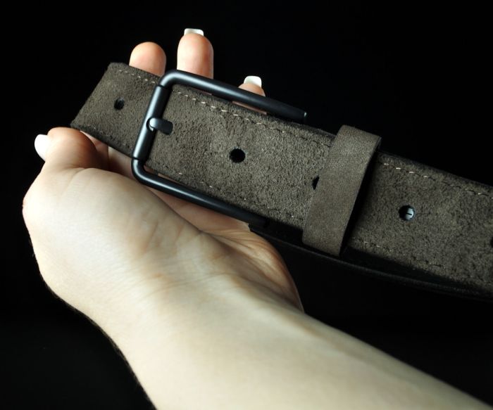 Чоловічий замшевий ремінь Kremen темно-коричневий 3,5 см (класична чорна пряжка)