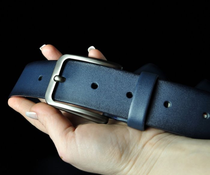 Чоловічий шкіряний ремінь Kremen синій з почорнінням країв 4 см (класична пряжка)