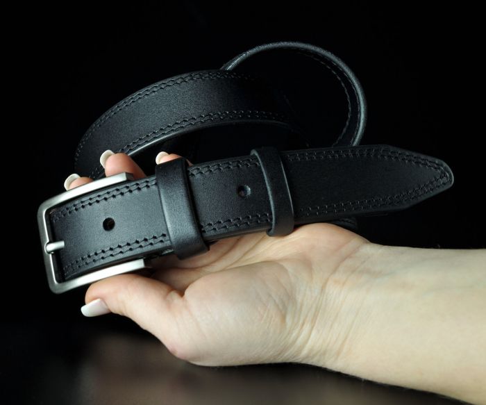 Чоловічий шкіряний ремінь Kremen батал чорний гладкий прошитий 3,5 см — 146 см (класична пряжка)