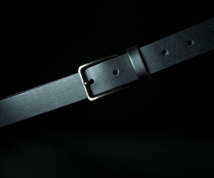 Чоловічий шкіряний ремінь Kremen батал чорний гладкий 3,5 см — 142 см (класична пряжка)