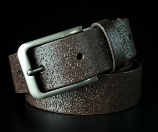 Чоловічий шкіряний ремінь Kremen коричневий структурний 3,5 см — 119 см (класична пряжка)