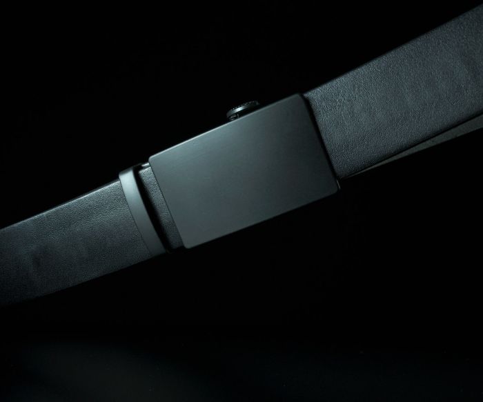 Чоловічий шкіряний ремінь Kremen чорний 3,7 см — 122 см (чорна матова пряжка автомат)