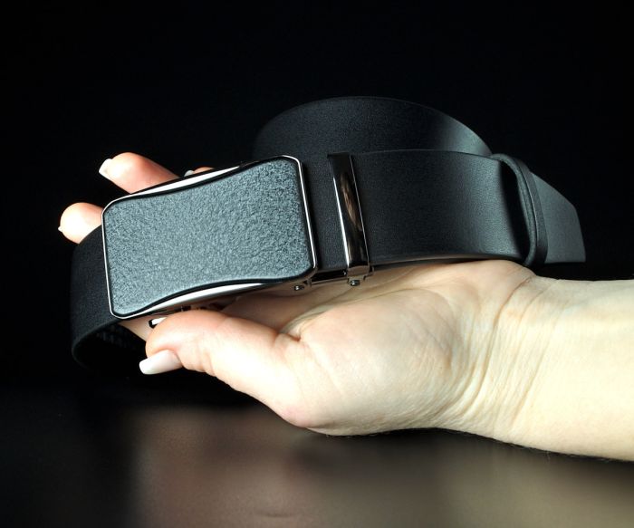 Чоловічий шкіряний ремінь Kremen чорний 3,7 см — 122 см (пряжка автомат із грубим матом)