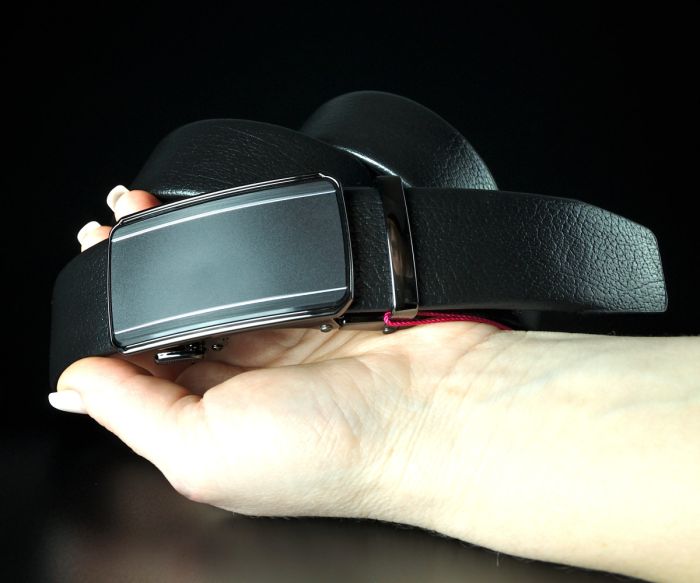 Чоловічий шкіряний ремінь De Esse чорний, пряжка автомат (3,5 см)