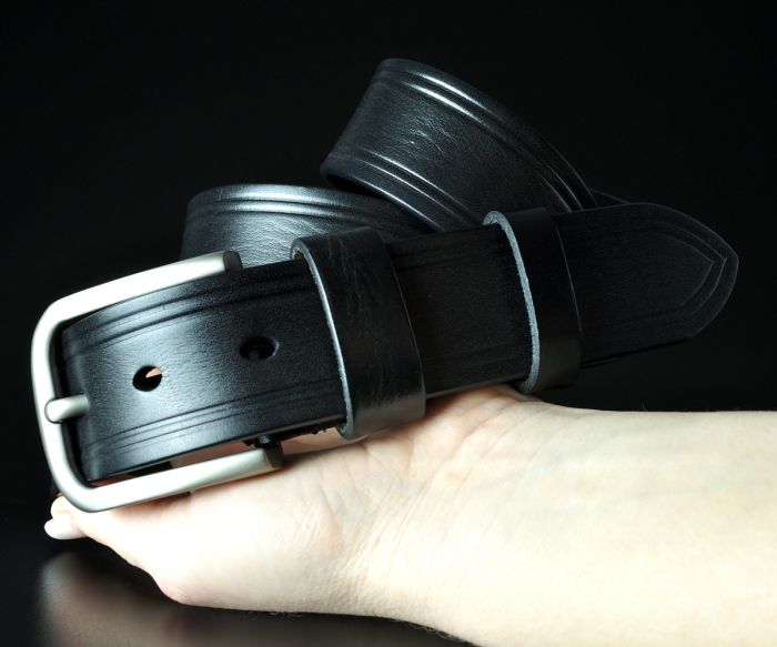 Чоловічий ремінь De Esse чорний з декоративним тисненням по краях (3,8 см)