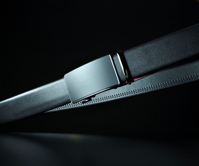 Чоловічий шкіряний ремінь-автомат De Esse чорний з текстурною пряжкою (3,5 см)