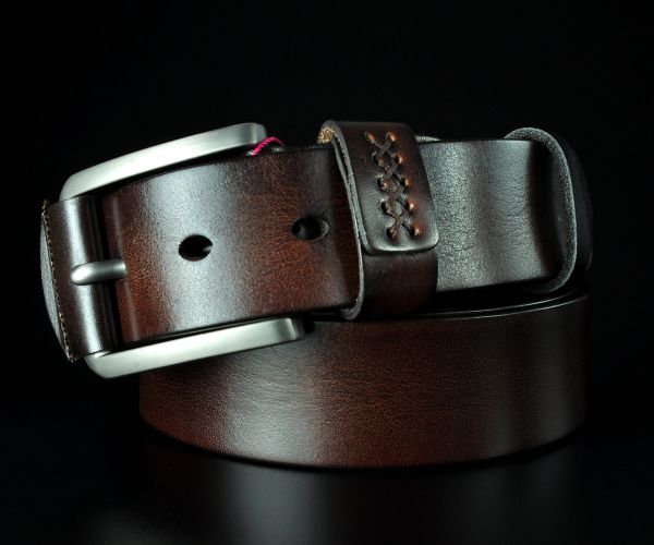 Темно-коричневий ремінь De Esse з шкіряною вставкою на пряжці та прошитою шлейкою (3,8 см)