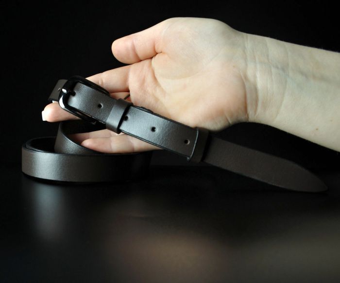 Класичний жіночий пасок Sfip гладкий, коричневий (2 см)