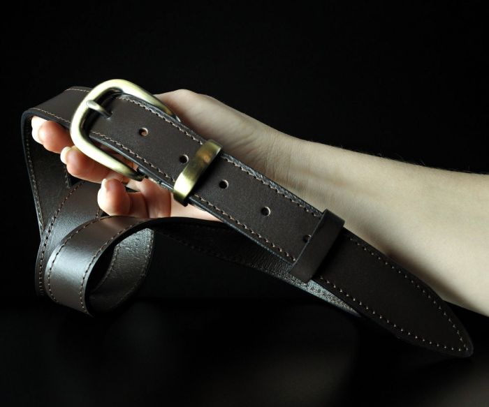 Жіночий шкіряний пасок Sfip гладкий коричневий, із золотистою пряжкою (3 см)