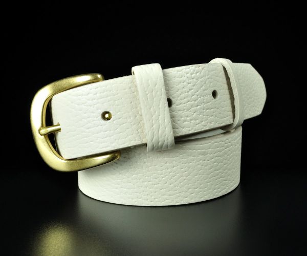 Жіночий шкіряний ремінь Kremen молочний, зернистий (3,5 см)