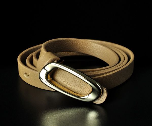 Жіночий шкіряний ремінь Kremen карамельний, витончена пряжка-гвоздик (1,5 см)