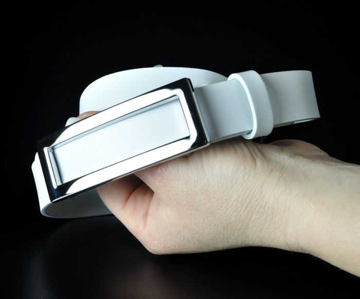 Жіночий шкіряний ремінь Kremen білий, гладкий (2,5 см)